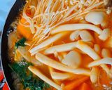 Hình bước làm 5 của món Tokbokki bánh tráng (chay)