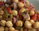 Foto do passo 4 de Salada de grão-de-bico com morangos e feta