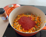 Foto del paso 4 de la receta: Solomillo de cerdo en salsa de calabaza y tomate