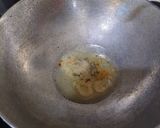 A picture of step 2 of Papaya sambhara.