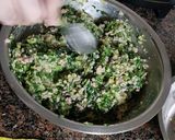 Foto del paso 2 de la receta: Sorrentinos de pollo y espinaca