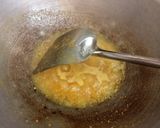 Foto langkah ke 4 dari resep Cumi Goreng Tepung Pedas Asam Manis.