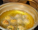 Foto langkah ke 4 dari resep Tahu bulat ayam.