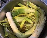 Une image de l'étape 4 de Poireaux au bouillon de porc (sauce vinaigrette).