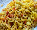 A picture of step 1 of Indomie.