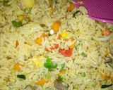 A picture of step 5 of Sweet and sour fried rice.