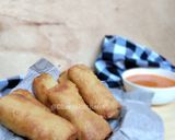 Foto langkah ke 6 dari resep Risol goreng isi sayuran.