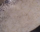 A picture of step 1 of Pepper rice.