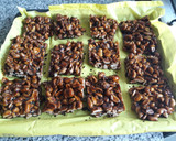 Foto del paso 4 de la receta: Turrón de maní en granos