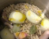 Foto del paso 3 de la receta: Judías con oreja en olla express