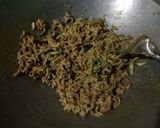 Foto langkah ke 5 dari resep Usus Tumis Cabe Ijo.