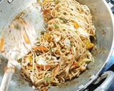 A picture of step 7 of Veg Chilli Garlic Noodles.