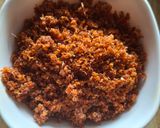 A picture of step 3 of Coconut+lasun chutney.