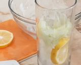 Foto langkah ke 3 dari resep Es Timun Lemon.