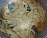 Hình bước làm 5 của món Cá nục kho măng