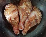 Hình bước làm 3 của món Đùi gà nướng