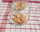 Foto del paso 2 de la receta: Natillas con galletitas, chocolate y plátano