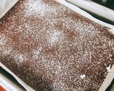 Hình bước làm 4 của món Chocolate raspberry Swiss roll