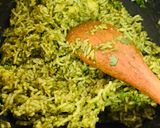 A picture of step 8 of Palak Khichdi.