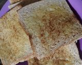Foto langkah ke 2 dari resep Floss Roll Sandwich.
