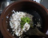 A picture of step 2 of Ragda Patties Chaat.