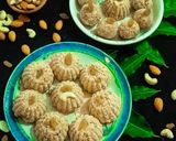 A picture of step 11 of Gond Ke Laddu.