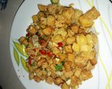 Foto langkah ke 10 dari resep Tahu goreng crispy siram cabe bawang garam.