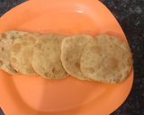 प्याज की पूरी (स्टफ्ड अनियन पूरी) रेसिपी चरण 5 फोटो