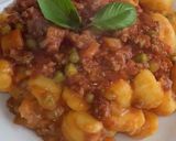 Une image de l'étape 7 de Gnocchi sauce tomates viande et petits pois, recette Sicilienne.