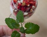 Foto del paso 4 de la receta: Copa de yogur natural de búfala con frutillas y mucho más 🍓estilo "parfait" en versión saludable 🍓