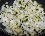 Foto del paso 3 de la receta: Lasaña de calabacín y atún