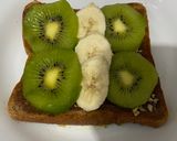 Foto langkah ke 3 dari resep Toast Choco Crunchy Mede With Banana Kiwi.