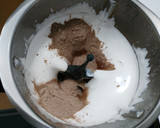 Foto del paso 3 de la receta: Galletas de merengue japonés con chocolate y coco