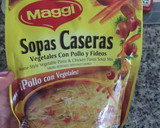 Foto del paso 4 de la receta: Fácil y Nutritiva Sopa de pollo y huevos para el alma💝