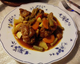 Foto del paso 5 de la receta: Muslos de pollo con verduras y especiado