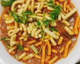 सेव टमाटर सब्जी विथ पराठा रेसिपी चरण 11 फोटो