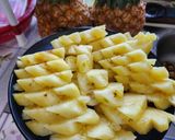 Foto langkah ke 1 dari resep Asinan Nenas (ala asinan buah Bogor).
