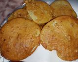 A picture of step 2 of Aloo ke pakory.
