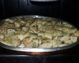 Foto del paso 3 de la receta: Bondiola de cerdo en paellera con papas rústicas