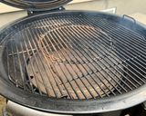 Une image de l'étape 1 de Courge spaghetti aux fruits de mer fumée sur BBQ au charbon.