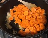 Une image de l'étape 6 de Carottes et courgettes au cumin et coriandre.