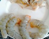 Foto del paso 2 de la receta: Pipirrana de pulpo y langostinos