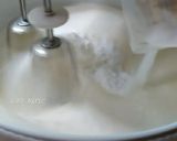 Foto langkah ke 1 dari resep Milk muffin.