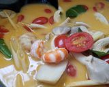 A picture of step 8 of Thai Tom Yum Goong Soup 冬陰功湯.