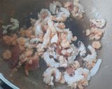 Hình bước làm 2 của món Cơm rang hải sản kimchi
