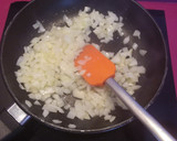 Foto del paso 4 de la receta: Sopa de repollo y gallina