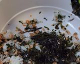 Foto langkah ke 5 dari resep Ide bekal nasi kepal ala korea.