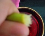 A picture of step 4 of Qomi lemonade.