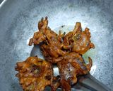 ஓமவல்லி வெங்காய பக்கோடா ரெசிபி ஸ்டேப் 5 புகைப்படம்