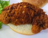 A picture of step 3 of Zinger Burger.